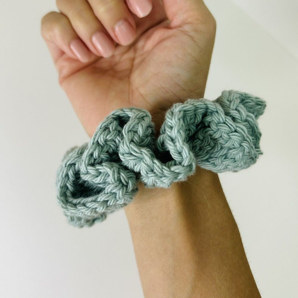 4” Handmade 100% Cotton Pastel Blue / Light Blue Crochet Scrunchie NWOT